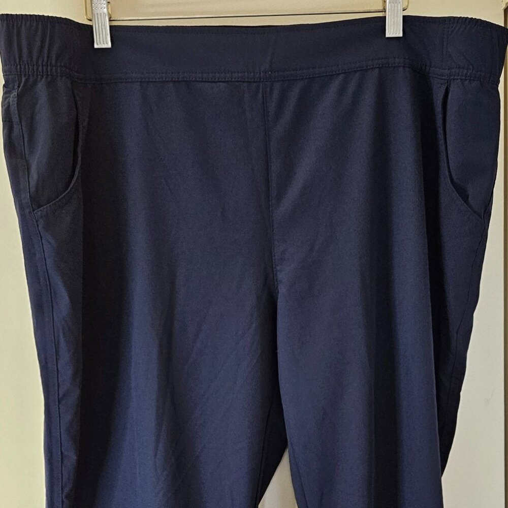Eddie Bauer Women's Unlined pant with zippered back pocket size XXL